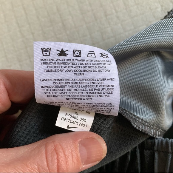 $DROP⬇️ Nike black/gray athletic shorts - Picture 10 of 15
